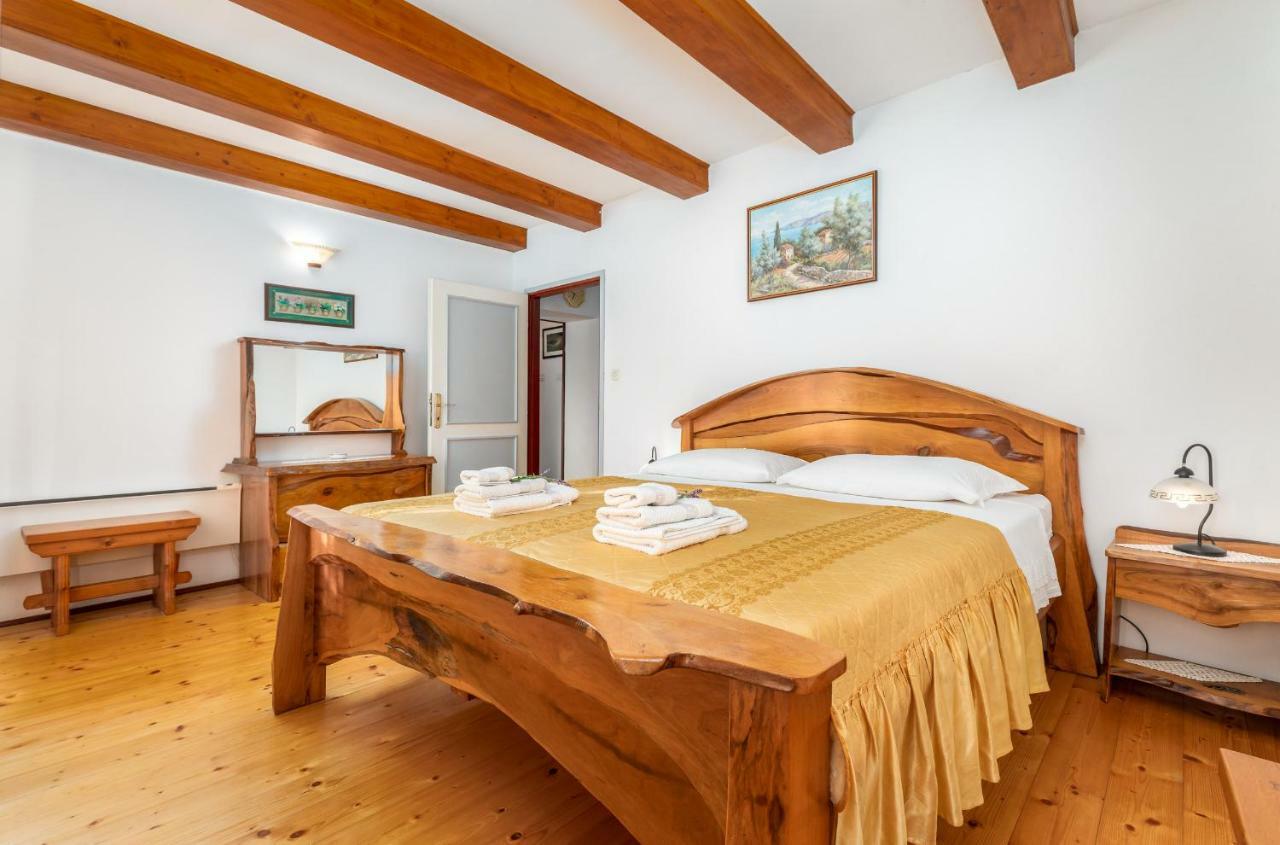 Holiday Home Ana Kanfanar Luaran gambar