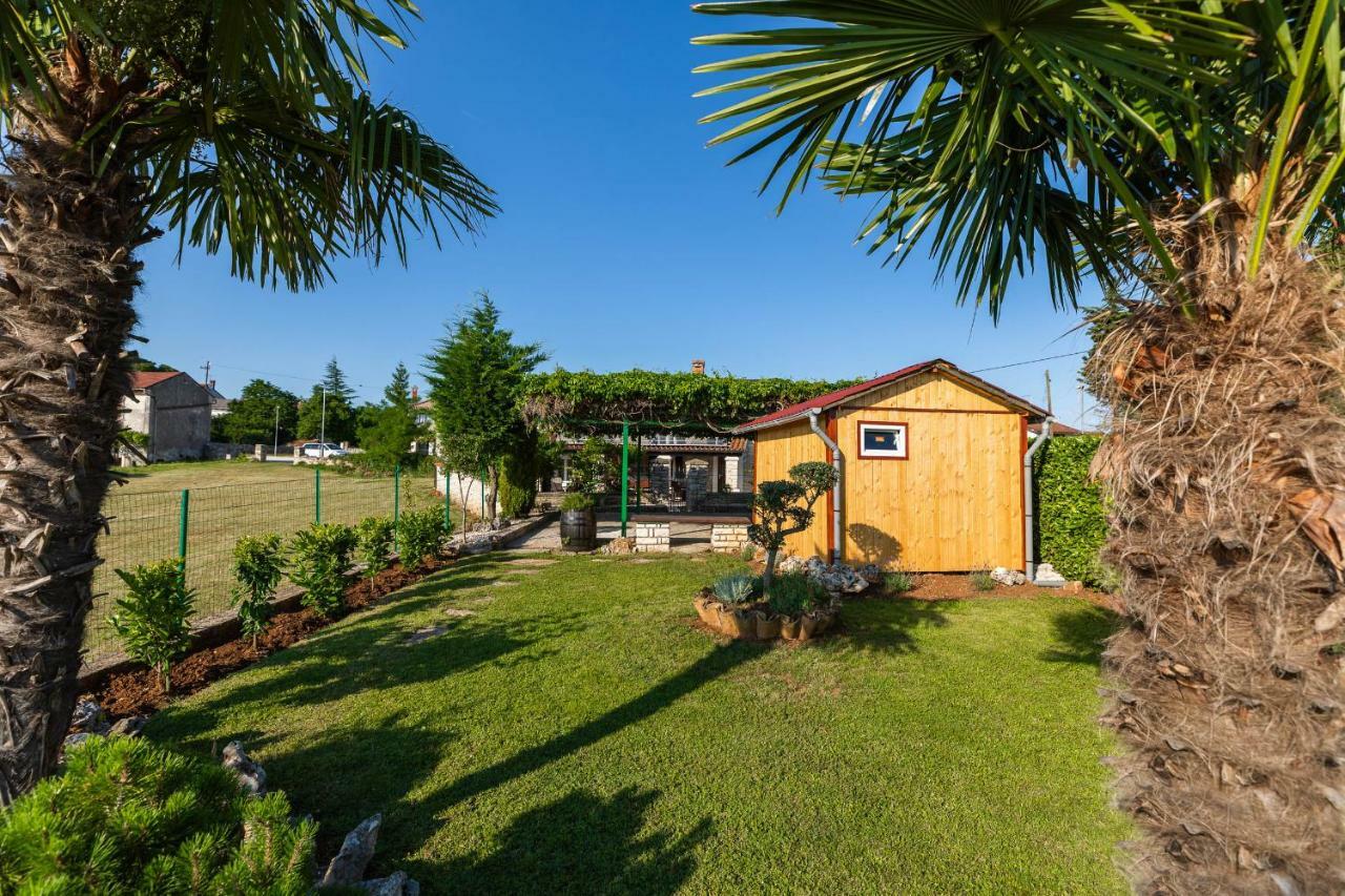 Holiday Home Ana Kanfanar Luaran gambar